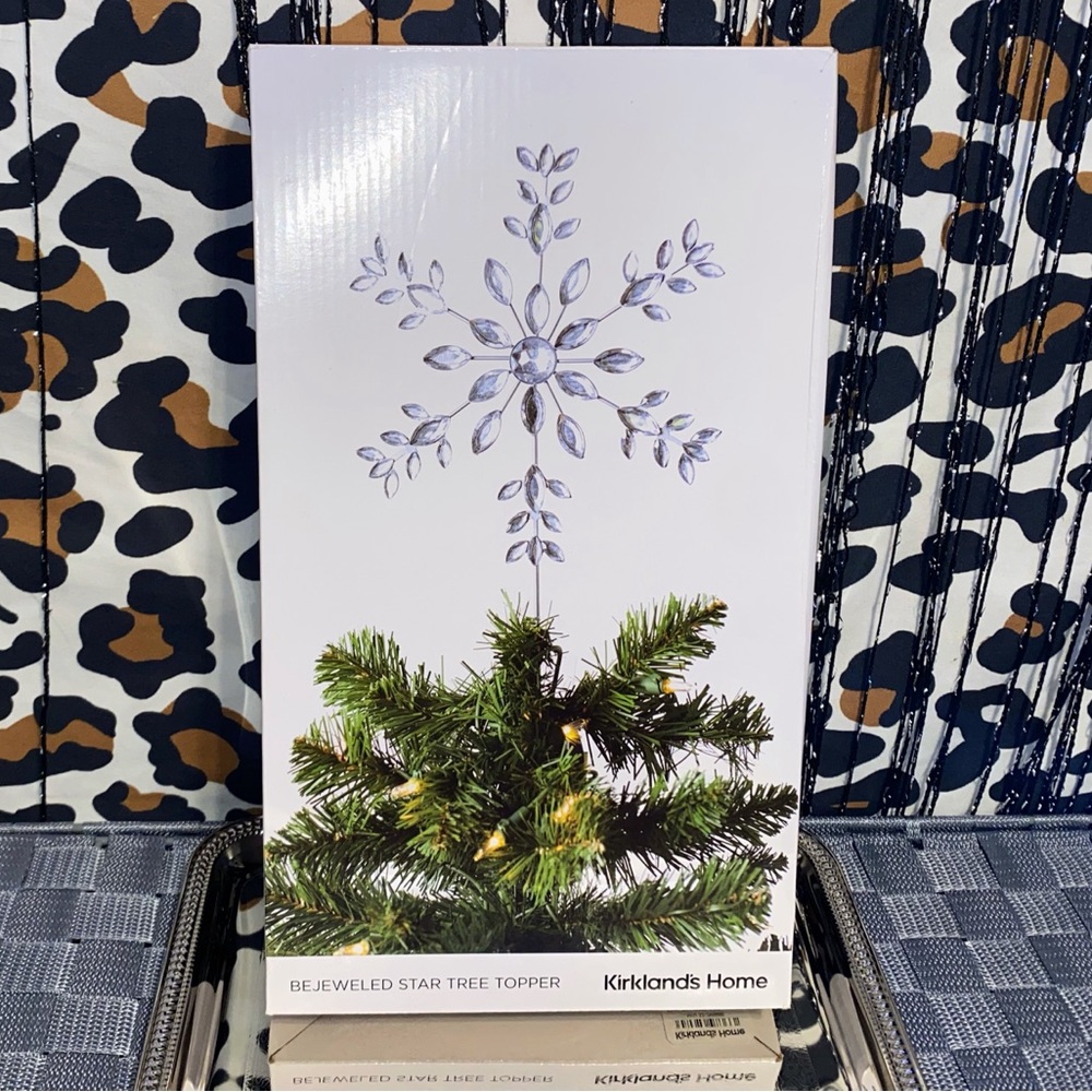 KIRKLAND HOME CHRISTMAS COLLECTION 
BEJEWELED STAR TREE TOPPER